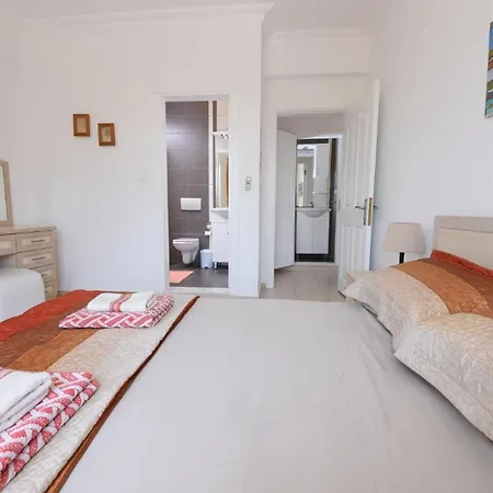 Peaceful Villa- Pool-near Calis Beach- Sleeps 6 Вилла *