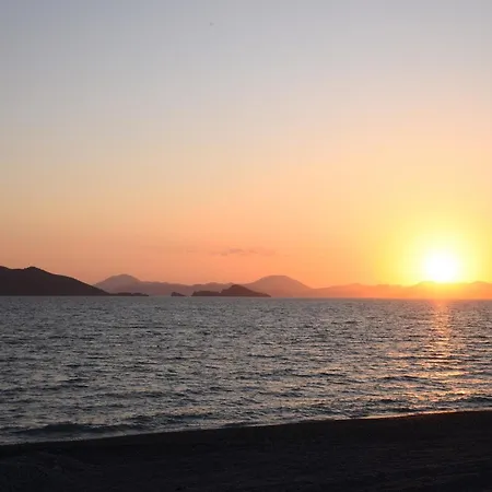 Peaceful Villa- Pool-near Calis Beach- Sleeps 6 Вилла *