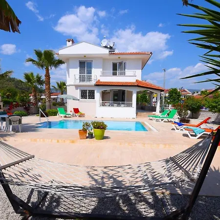 Peaceful Villa- Pool-near Calis Beach- Sleeps 6 Фетхие